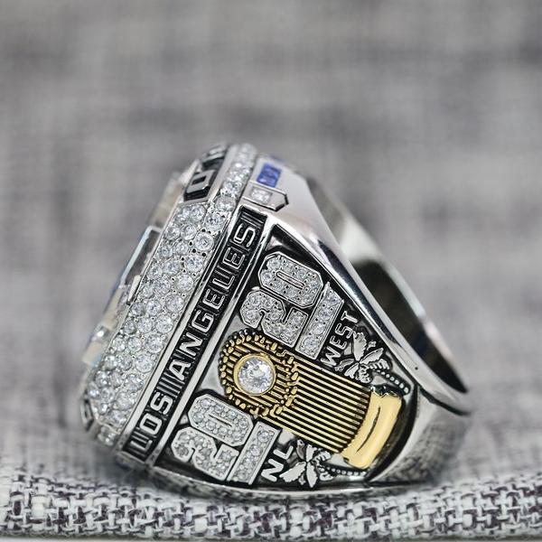 LA Dodgers Champions Ring Baseball Collection w the Box